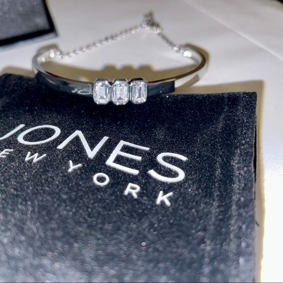 ๐ Beautiful Jones NewYork Silver Bracelet ๐ - Picture 6 of 8